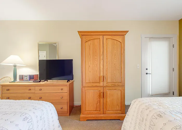 Long Trail House - 230